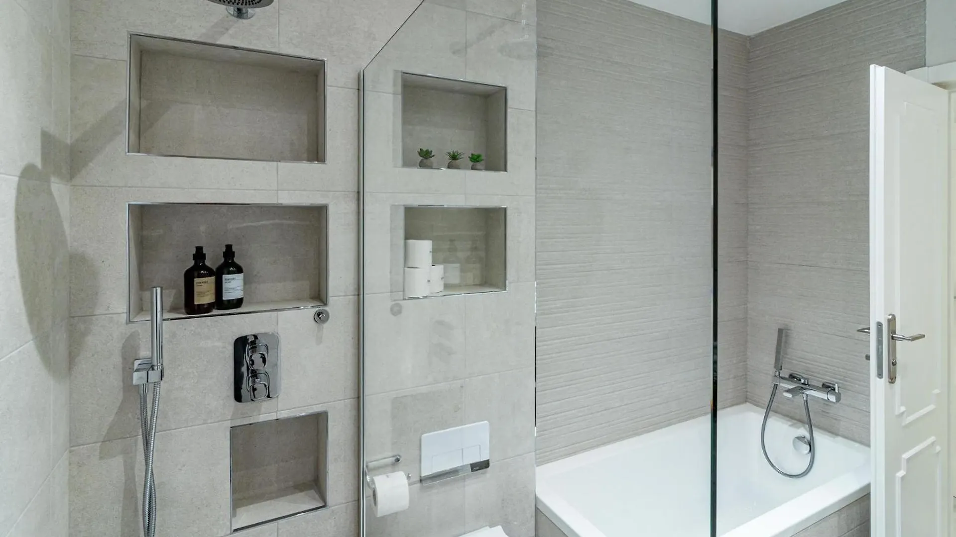 Apartment Ab4 - Vacation Home, Marbella By Roomservices Spain