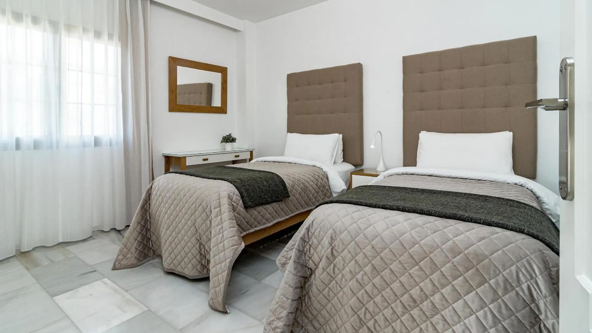 Apartment Ab4 - Vacation Home, Marbella By Roomservices
