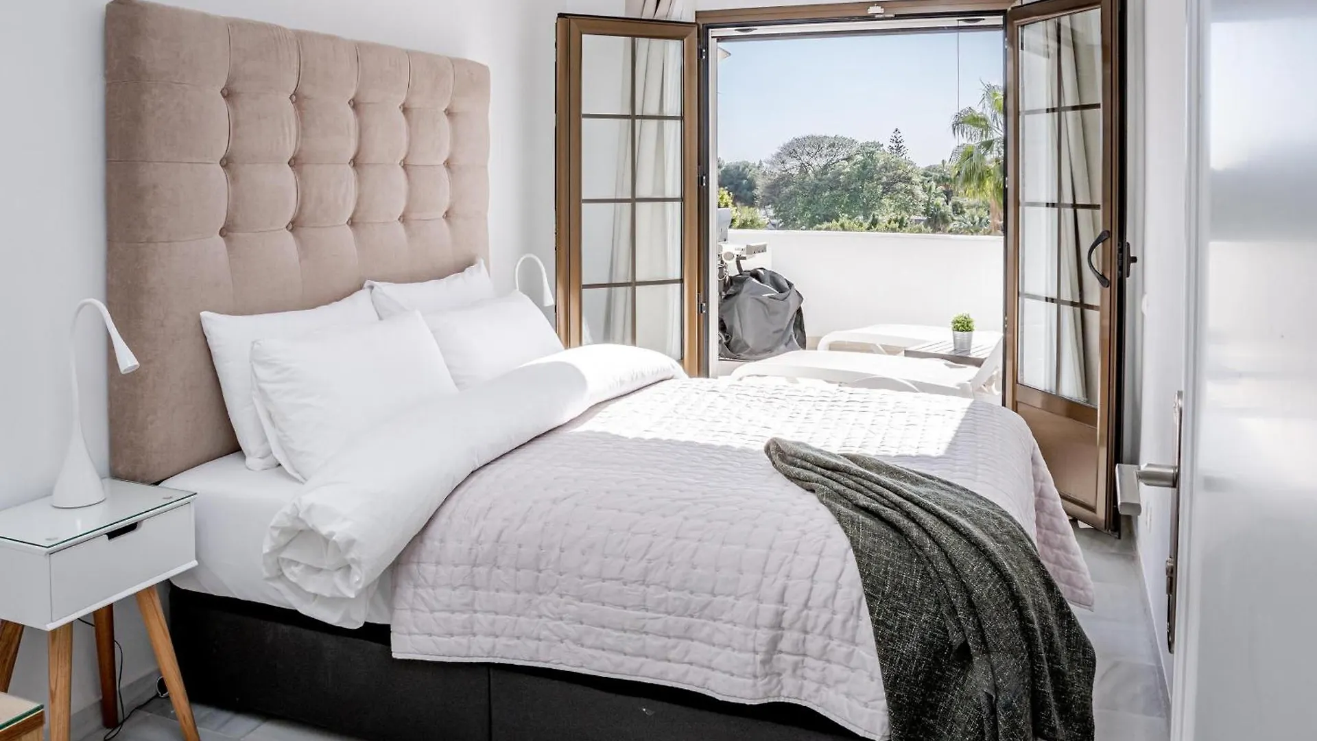 Ab4 - Vacation Home, Marbella By Roomservices Apartment